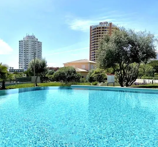 New Stunning Ocean Aprt In 